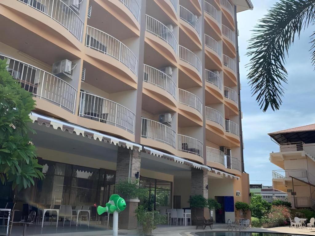 Hotel Siam Platinum Pattaya Extérieur photo